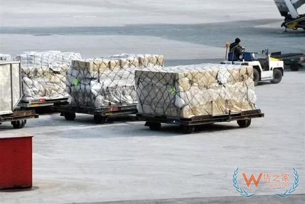 特朗普計(jì)劃取消國(guó)際郵政折扣 美媒：又是劍指中國(guó) —運(yùn)費(fèi)要漲！貨之家